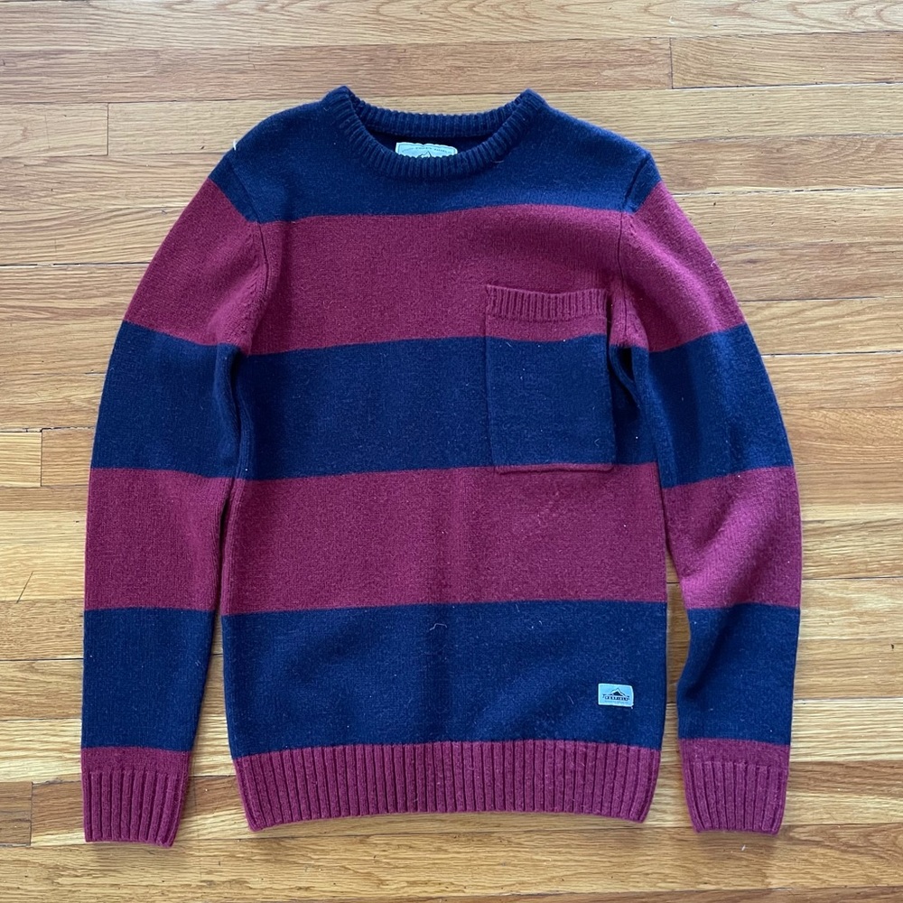Penfield Sweater 100% Wool NEVER WORN Size SMALL